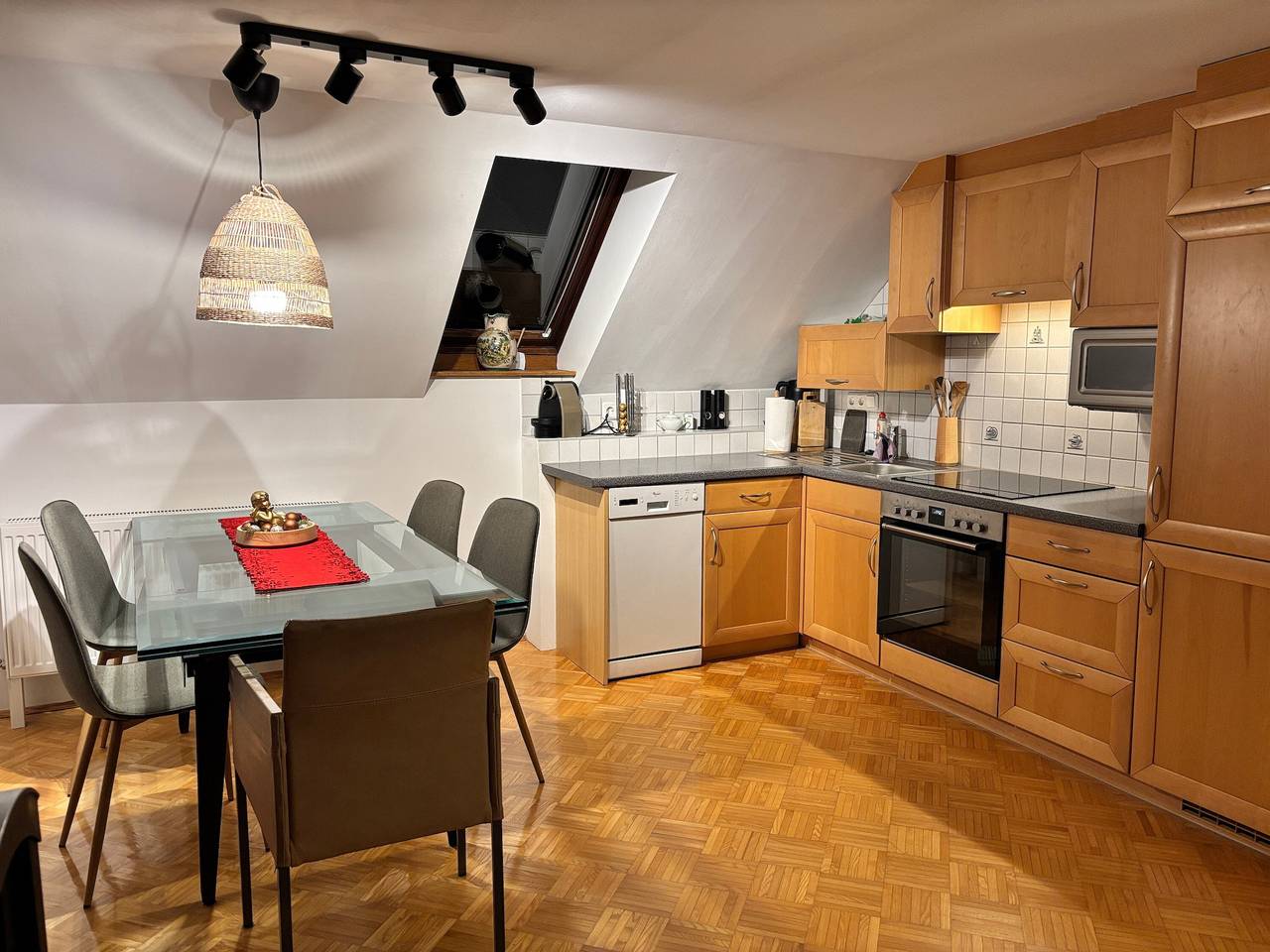 Ganze Wohnung, Ferienwohnung 'Mmapartment' mit Bergblick, Balkon und Wi-Fi in Karawanken und Bachergebirge, Feistritz ob Bleiburg