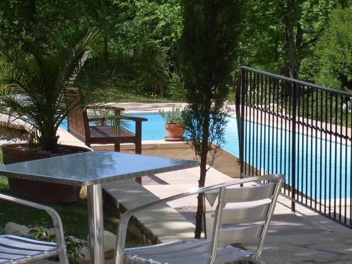 Gîte pour 9 personnes, avec piscine ainsi que vue et jardin à Saint-Germain-du-Bel-Air - 3