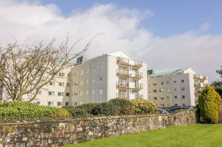 Holiday rental for 4 people in Largs