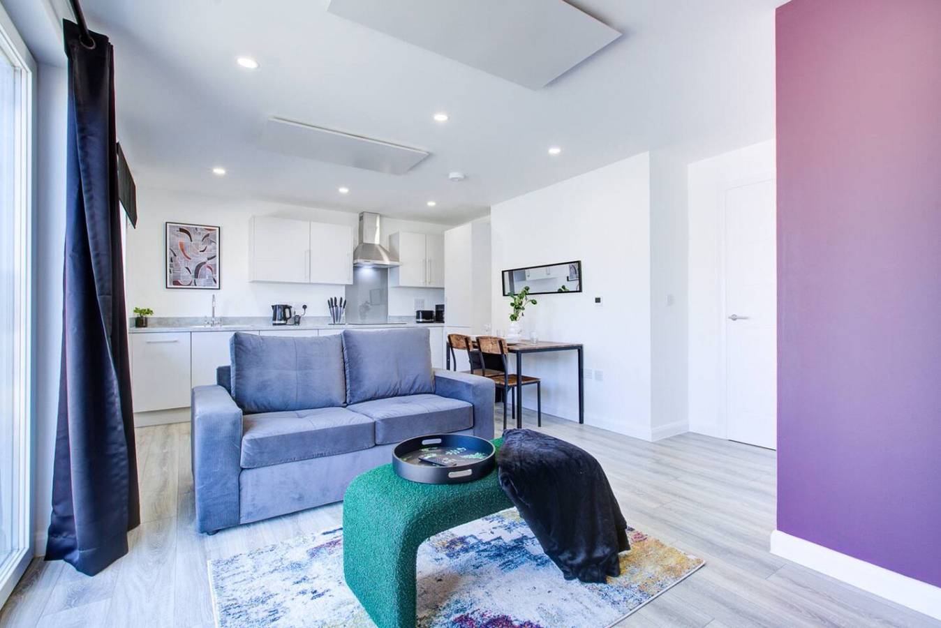 Apartamento entero, Penny Place Retreat – Central 2Bed 2Bath by Station + Free Parking in Ashford, Región de Ashford