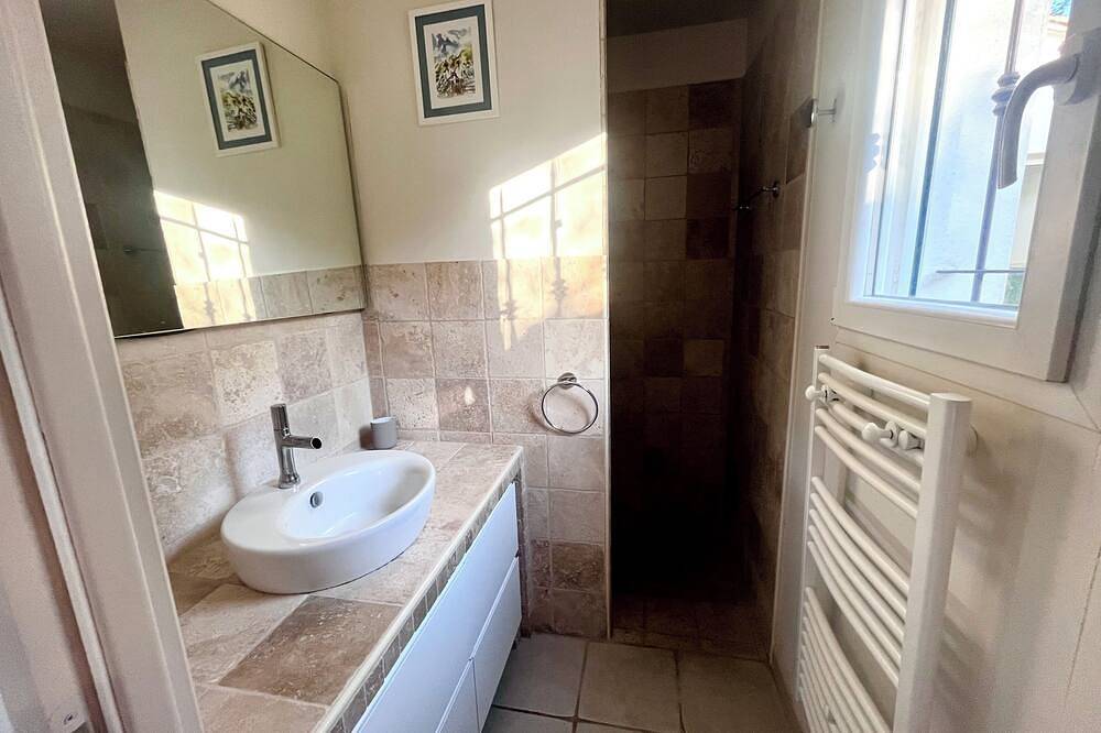 Villa climatisée avec piscine chauffée – Golf de Pont-Royal – 6 pers in Mallemort, Région d'Arles