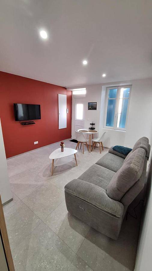 Appartement entier, One-Bedroom Apartment in Saujon, Côte de Beauté
