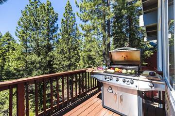 Log Cabin for 10 Guests in Truckee, Donner Lake, Picture 3