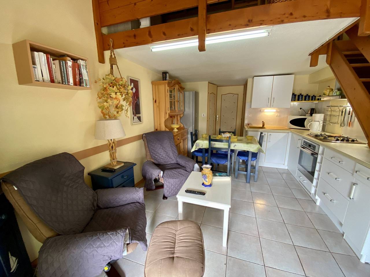 Villa T2 Mezzanine à 300m de la Plage avec Jardin, Idéal Famille, Parking, Animaux Acceptés in Narbonne Plage, Narbonne