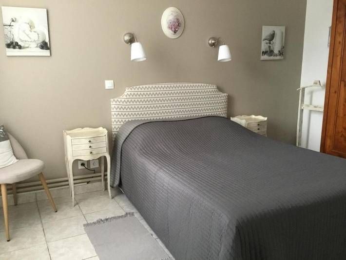 Gîte pour 2 personnes, avec jardin à Pessac-sur-Dordogne