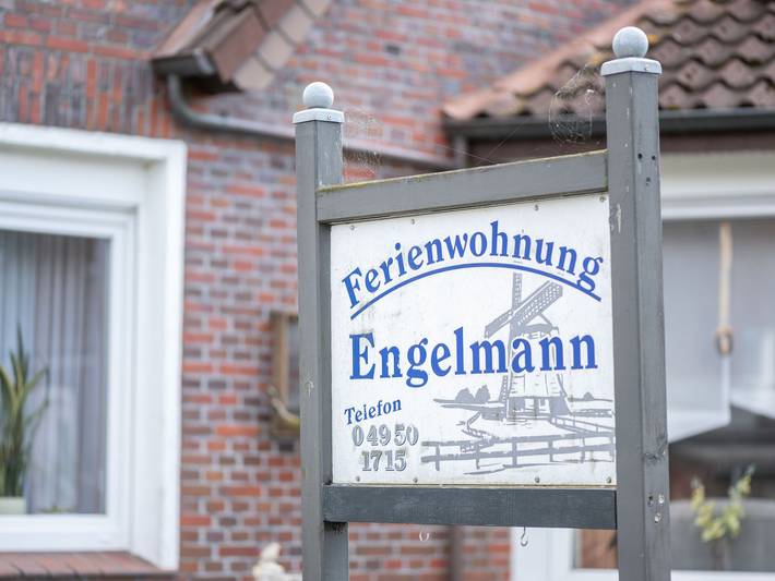 Ferienwohnung für 6 Personen, mit Balkon und Terrasse sowie Garten in Holtland