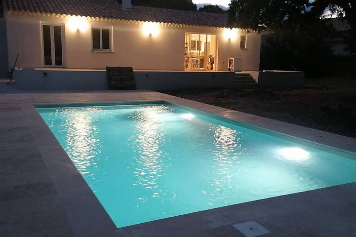 Location de vacances pour 8 personnes à Ventiseri