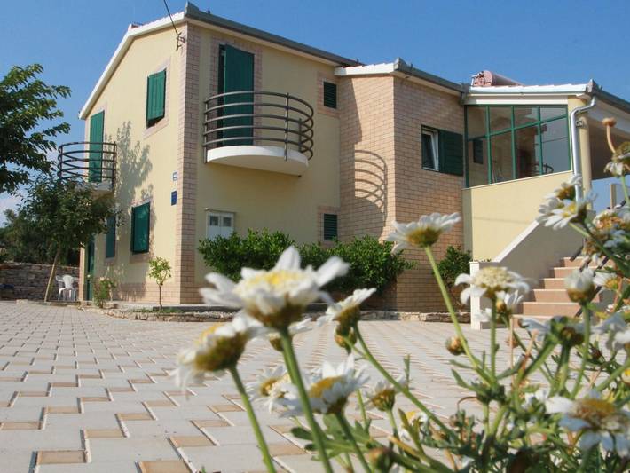 Geräumige Ferienvilla mit Pool und Meerblick in Šolta (Split-Dalmatien), Grohote