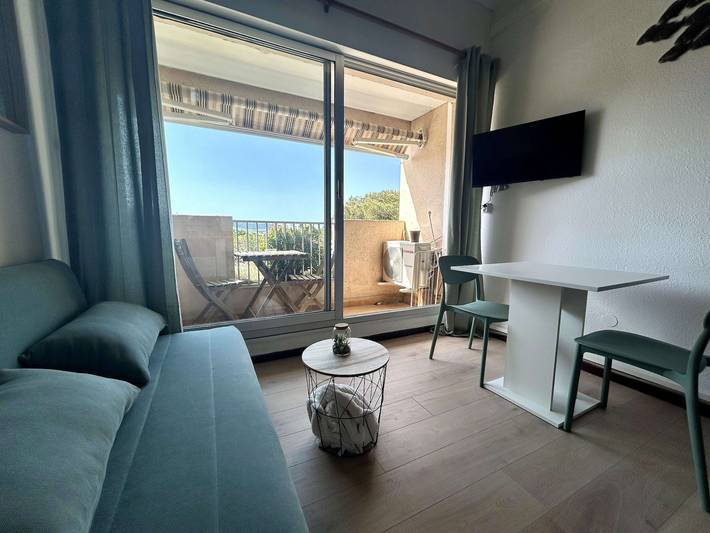 Gîte pour 2 personnes, avec balcon dans Port De Balaruc Les Bains - 3