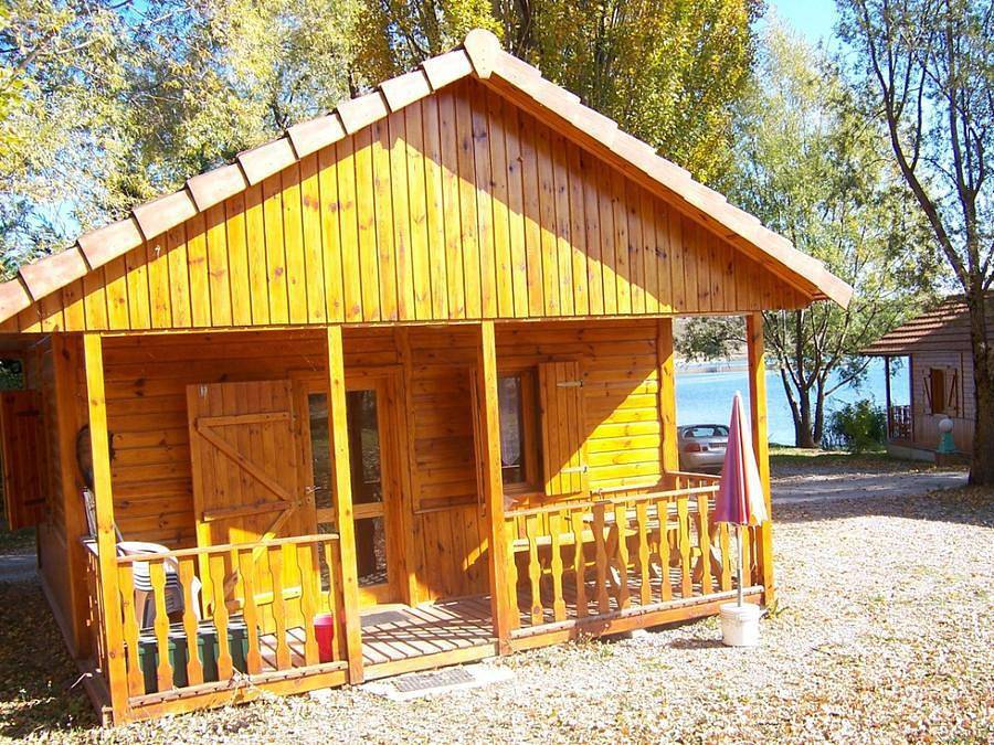 Camping La Motte Flottante - Chalet 2 personnes - 1 Chambre in La Freissinouse, Région de Gap