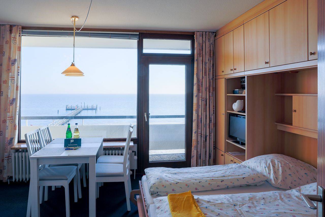 Ganze Wohnung, Direkt am Meer, näher dran geht nicht! in Wyk auf Föhr (Stadt), Wyk auf Föhr