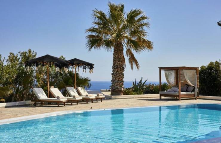 Location de vacances pour 14 personnes, avec Vue sur l’océan ainsi que Terrasse et Jardin à Karterados