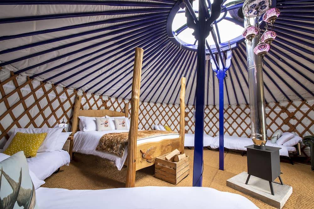 Kestrel Yurt sleeps up to 6 guests with hot tub and views across Wether Fell in Yorkshire Dales National Park