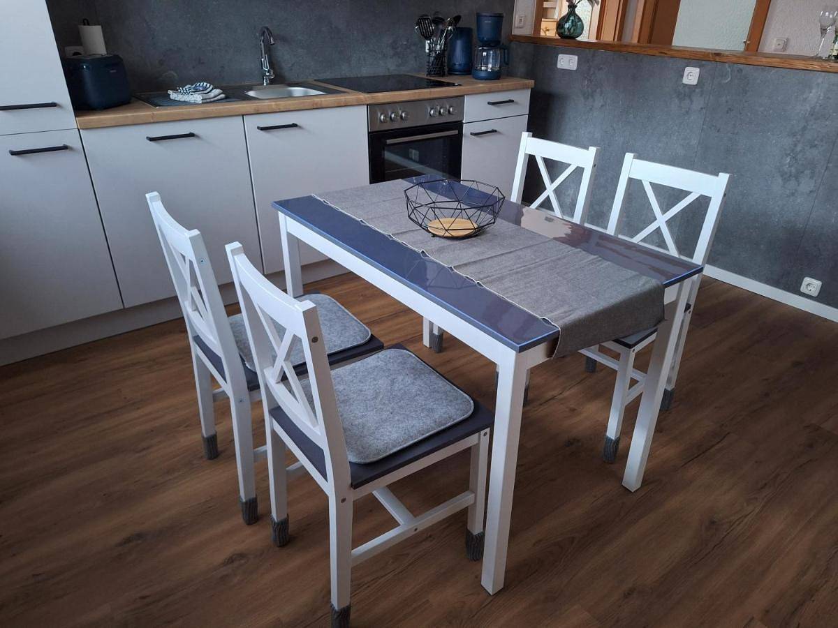 Ganze Wohnung, Two-Bedroom Apartment in Andisleben, Thüringer Kernland
