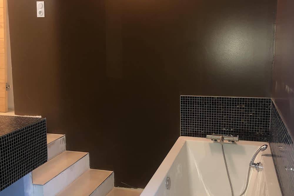 Villa in Dieulefit in Drome Provençale with views of nature and mountains in Dieulefit, Nyons region