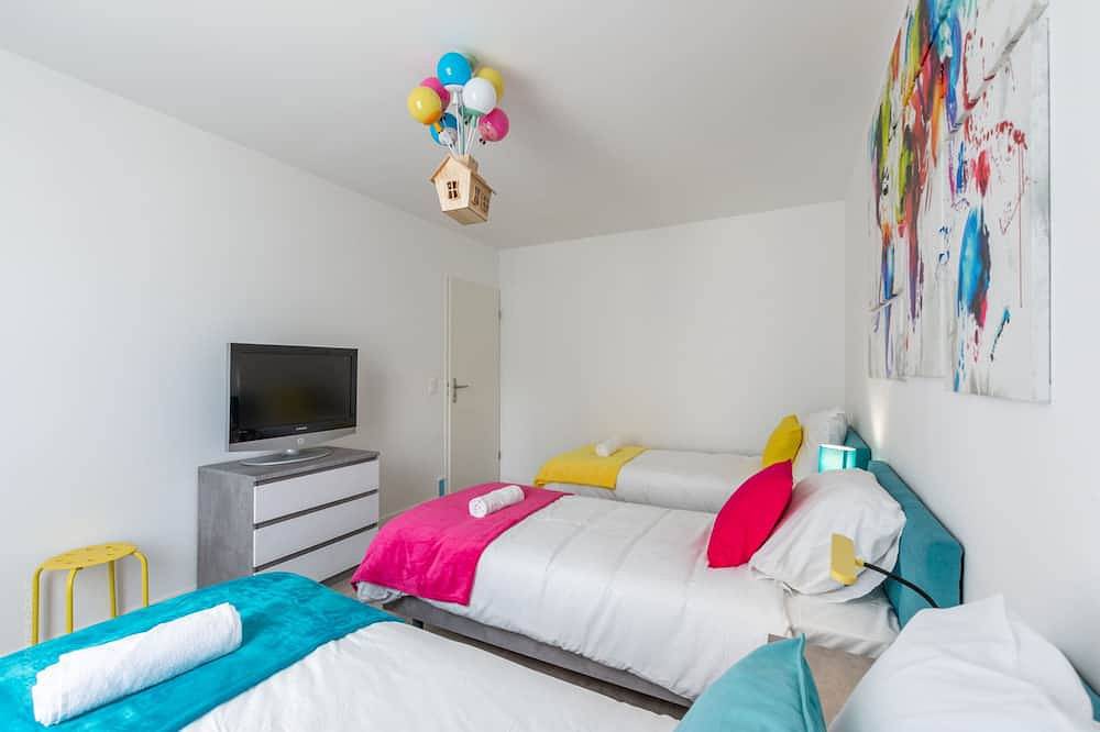 Entire apartment, Wonderland by Plaza proche Disneyland in Chessy, Seine-et-Marne