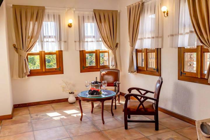 Chambre d’hôte pour 2 personnes, avec jardin et vue à Kusadasi