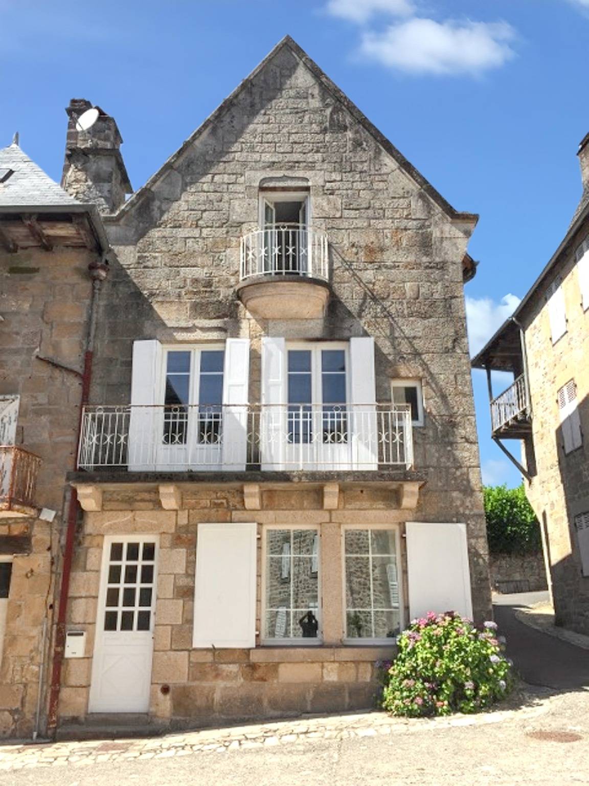 Encantadora casa en Corrèze con jardín y chimenea in Región de Tulle