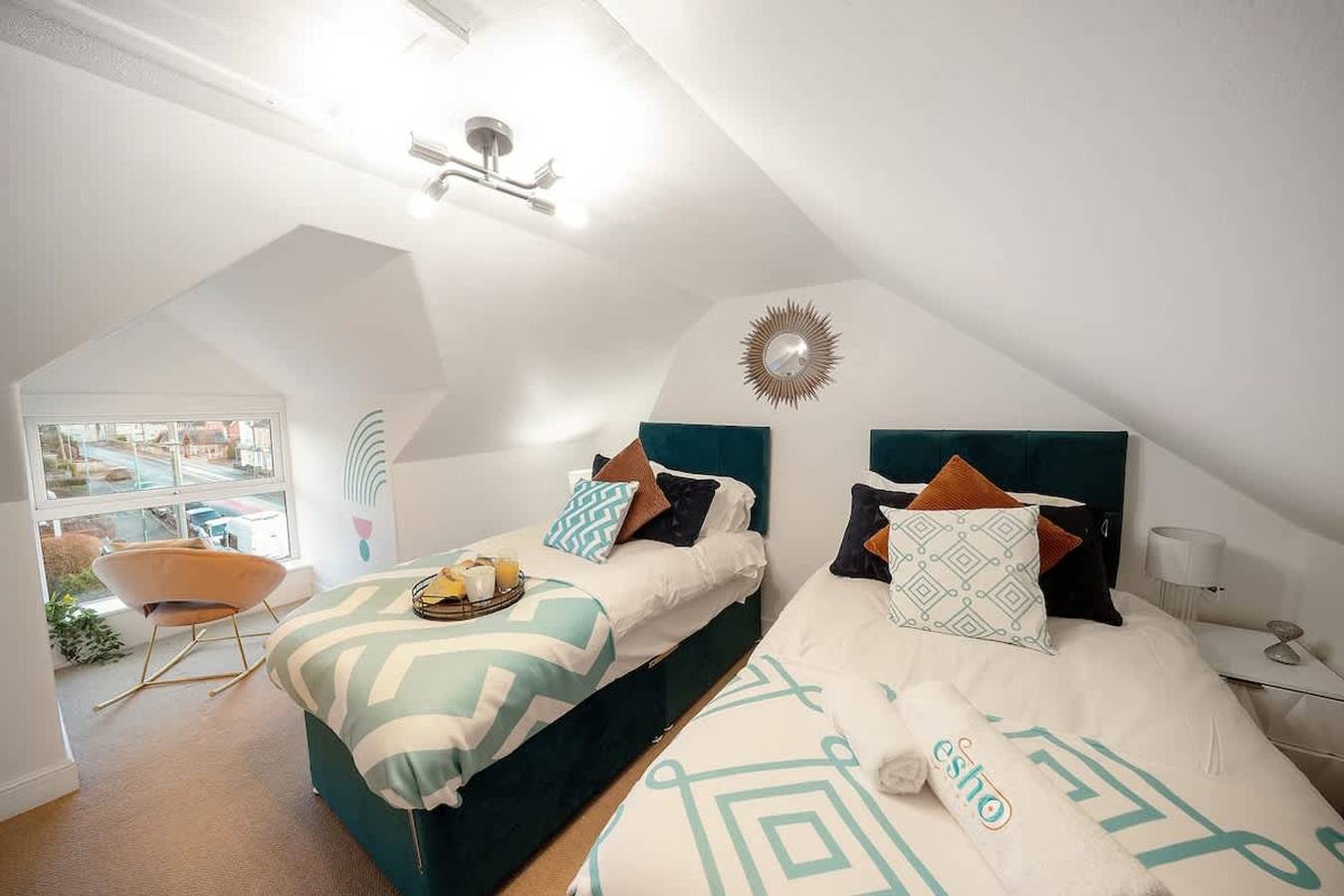 Cotswolds   3Bd   1 5 Bath   Garden   City Centre in Cirencester, Gloucestershire
