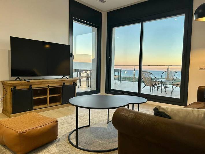 Chalet para 10 personas, con vistas además de jardín y piscina en Bajo Penedés - 4