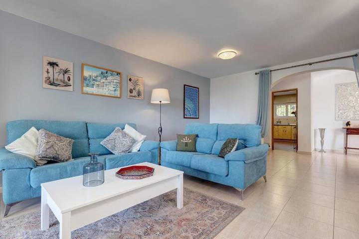 Casa rural para 7 personas, con balcón además de piscina y jardín en Fuengirola - 4