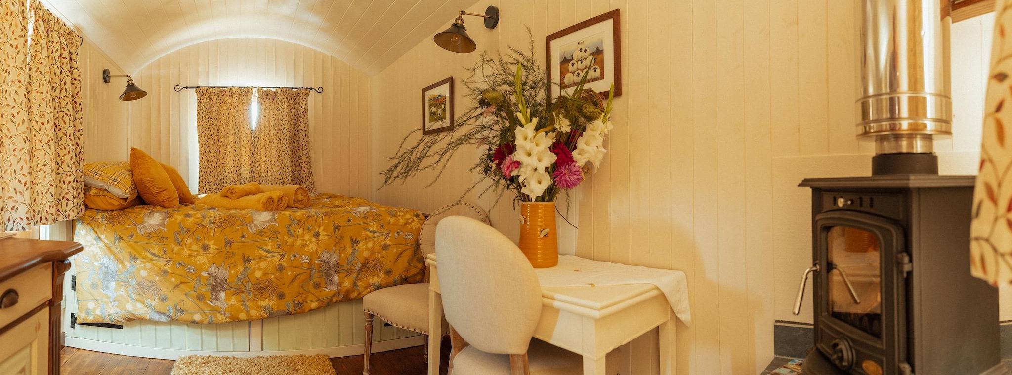 Glamping in Wiltshire in our luxury Shepherds Hut in Wiltshire