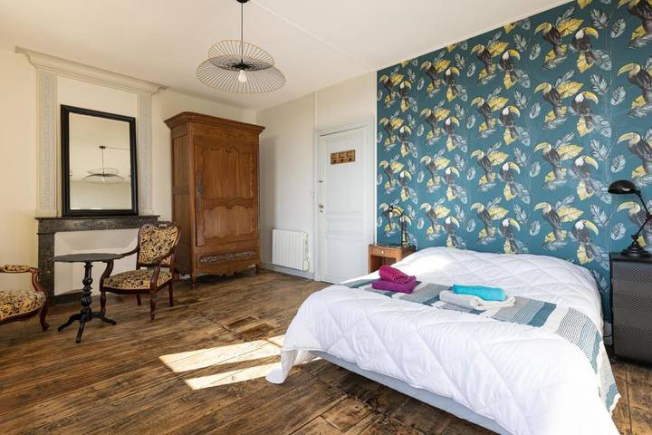 Location de vacances pour 4 personnes, avec Terrasse ainsi que Jardin et Vue à Jonzac