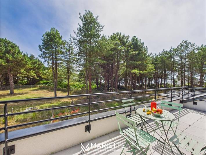 Gîte pour 4 personnes, avec terrasse et vue dans Le Cabellou