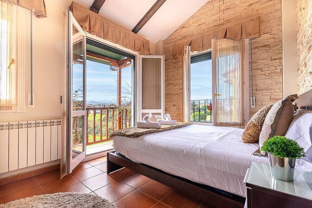 Seaside Retreat by Fidalsa in Argoños, Costa de Cantabria