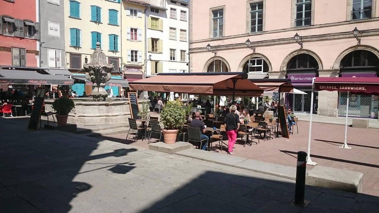 Appartement entier, Two-Bedroom Apartment in Le Puy-en-Velay, Haute-Loire