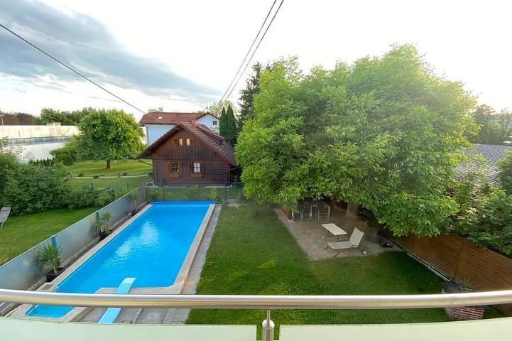 Vakantieappartement voor 4 personen, with balkon and tuin as well as zwembad - 1