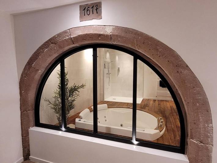Gîte pour 3 personnes, avec Jacuzzi dans Office De Tourisme De Ribeauville