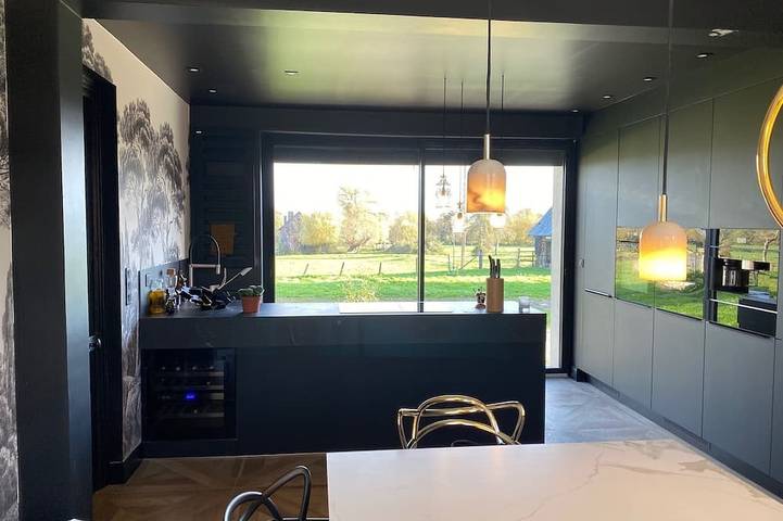 Location de vacances pour 12 personnes, avec jardin et terrasse à Saint-Étienne-la-Thillaye