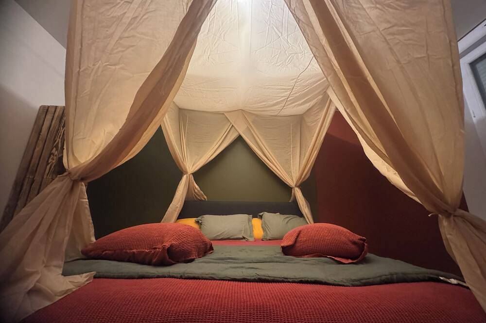 Nomadic home in Feignies, Avesnes-sur-Helpe