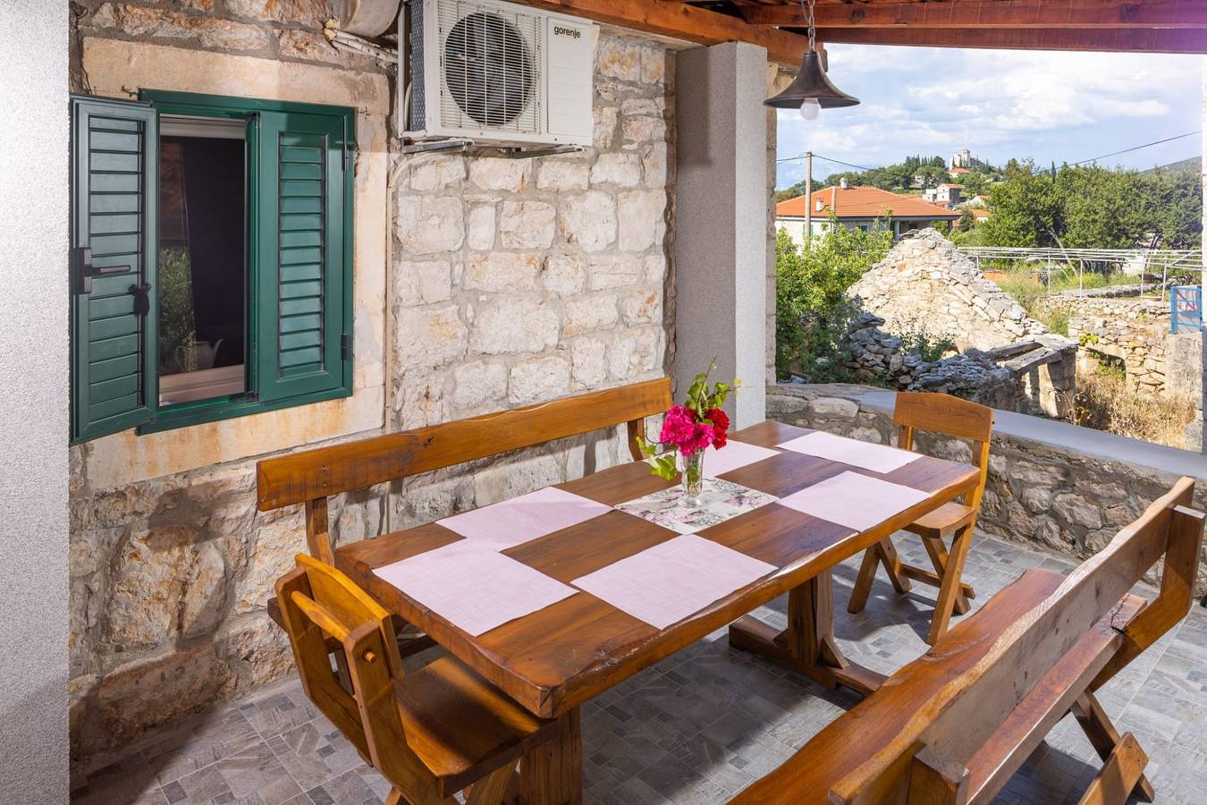 Three bedroom house with terrace Zastražišće, Hvar K-23743 in Hvar