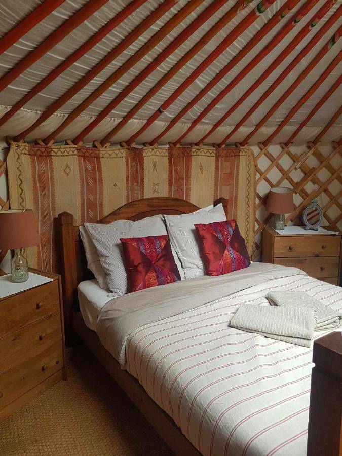 Tente pour 4 personnes, avec piscine ainsi que vue et jardin dans la Creuse - 2