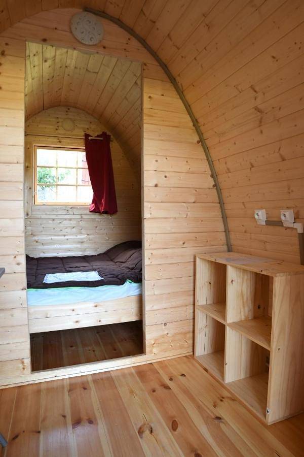 Location de vacances pour 2 personnes, avec piscine et vue ainsi que bassin pour enfant et jardin à Viviers - 2