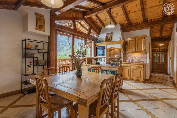 Gîte pour 6 personnes, avec terrasse à La Léchère - 2