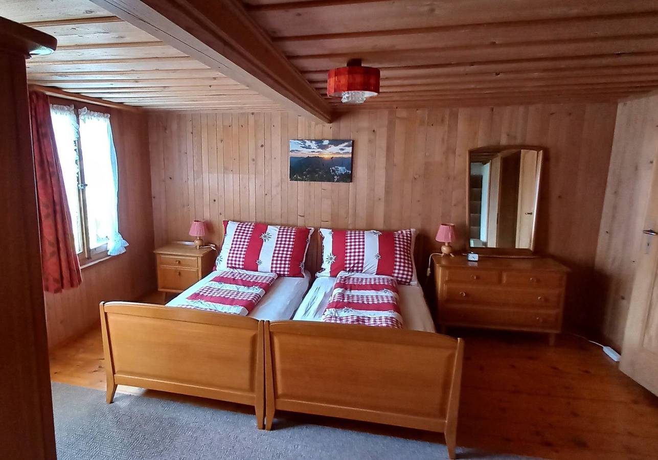 Entire holiday apartment, Wychelboden - time out in the mountains in Habkern, Bernese Oberland