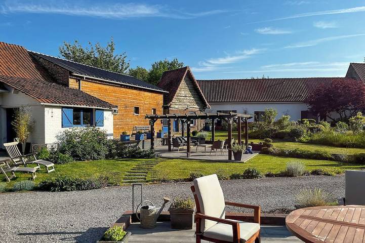 Location de vacances pour 22 personnes à Thiembronne