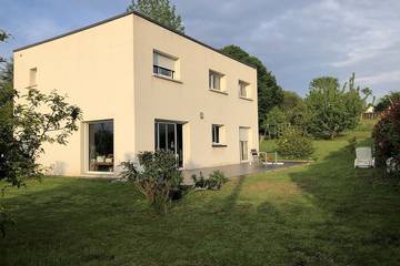 Gîte pour 6 personnes, avec terrasse et jardin à Ploufragan