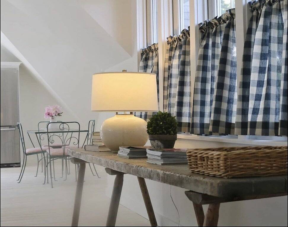 Ganze Wohnung, Luxury Downtown Cvx - The Apartment #3 in Charlevoix, Charlevoix County