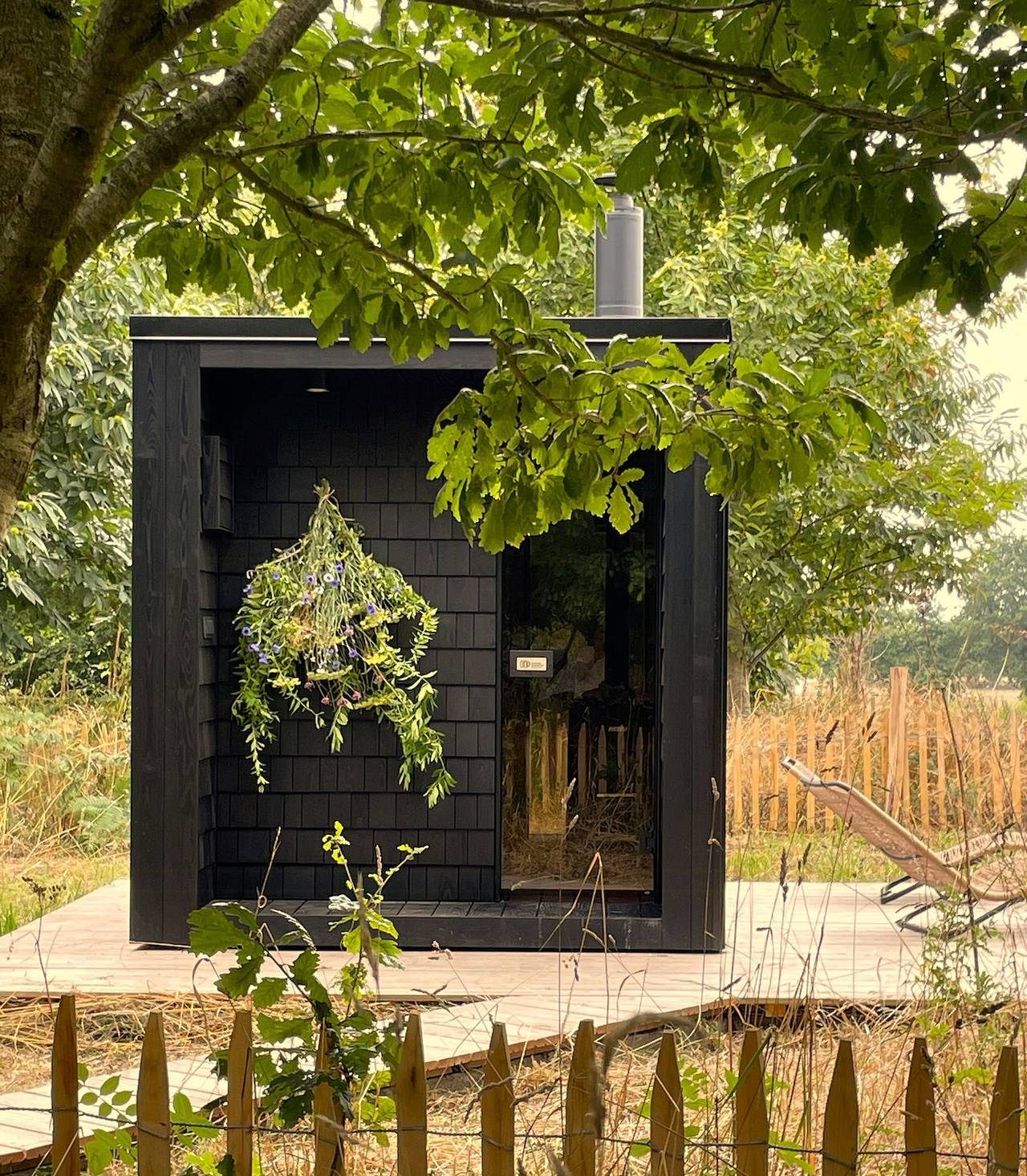 Ferienhaus mit Gewächshaus und Gemüsegarten in der Nähe von Binic in Plélo, Côtes-d'Armor