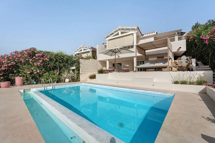Villa 'Dimora Egle' con Terrazza Privata, Wi-Fi e Aria Condizionata in Terra Mala, Quartu Sant'Elena