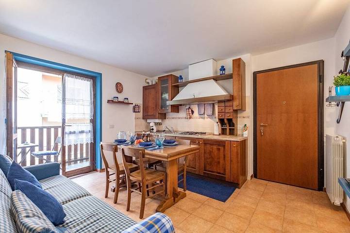Gîte pour 4 personnes, avec Balcon à Colere