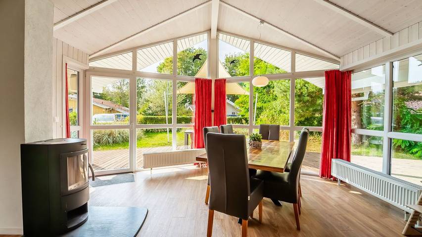 Ferienhaus für 6 Personen, mit Terrasse und Whirlpool sowie Sauna und Garten, mit Haustier in Priwall