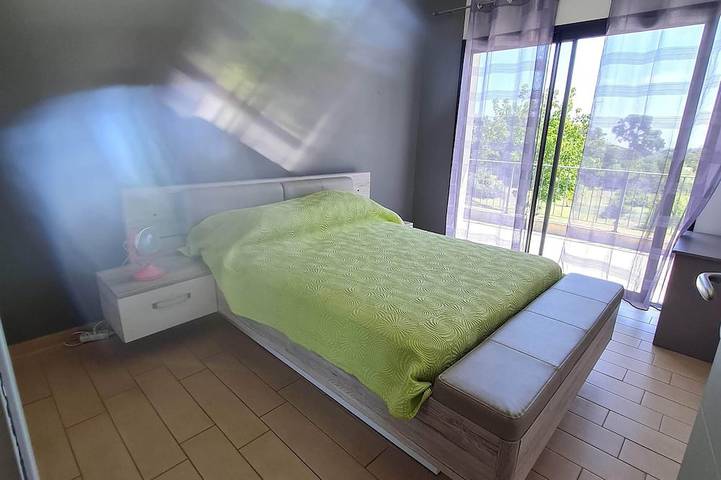 Location de vacances pour 6 personnes, avec terrasse et jardin à Prunelli-di-Fiumorbo - 4