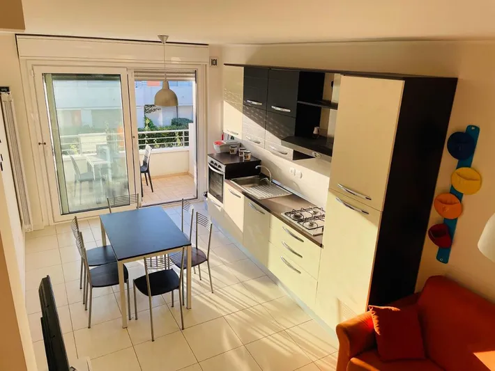 Appartamento vacanze per 5 persone, con giardino e panorama, adatto a famiglie con bambini - 1