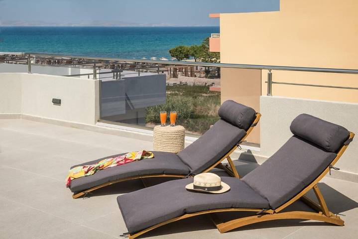 Hôtel pour 2 personnes, avec Balcon ainsi que Terrasse et Piscine