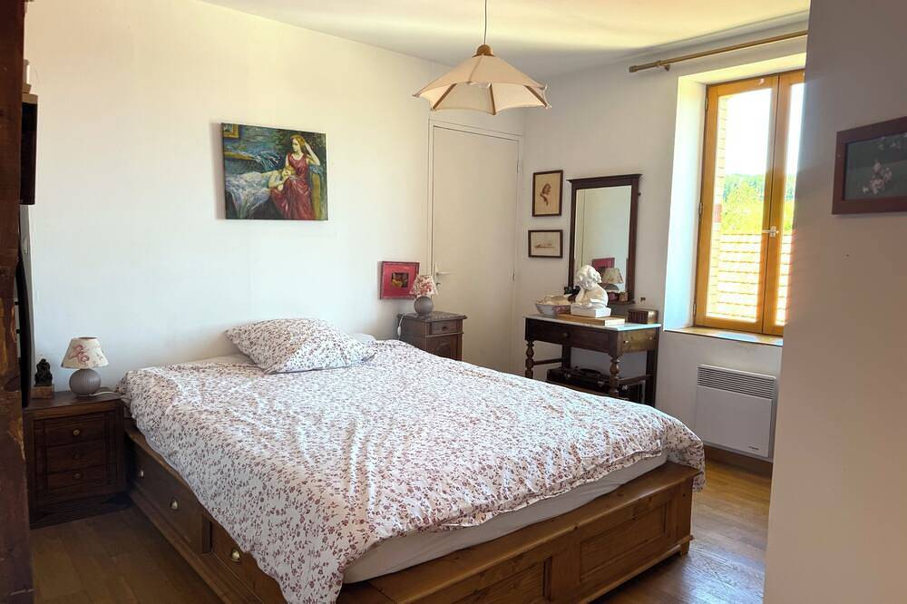 Maison Henriette | Charmant gîte avec vue - 8 pers. in Écuisses, Région de Chalon-sur-Saône